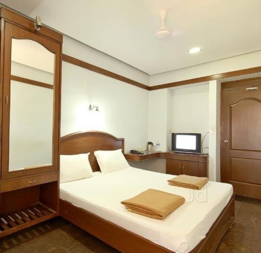 צ'ידמבראם Grand Palace Stay מראה חיצוני תמונה